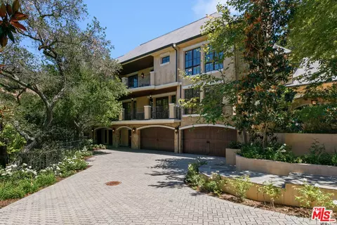 Exterior - 3911 Oeste Ave, Studio City, CA 91604 photo 3 of 17