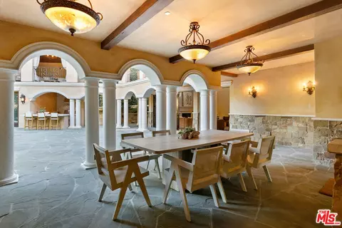 Dining - 3911 Oeste Ave, Studio City, CA 91604 photo 4 of 4