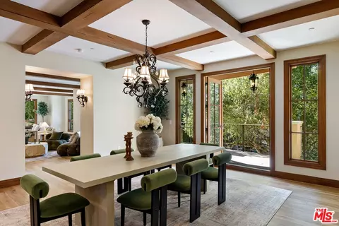 Dining - 3911 Oeste Ave, Studio City, CA 91604 photo 2 of 4