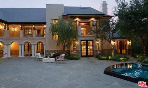 Exterior - 3911 Oeste Ave, Studio City, CA 91604 photo 13 of 17