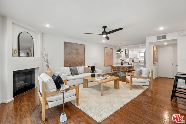 14332 Dickens St #22, Sherman Oaks, CA 91423