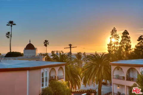 2025 4th St #302A, Santa Monica, CA 90405