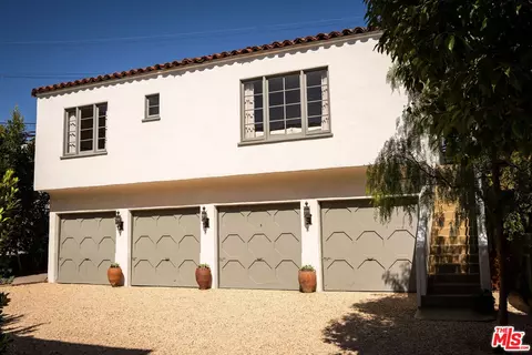 1340 S Cloverdale Ave, Los Angeles, CA 90019