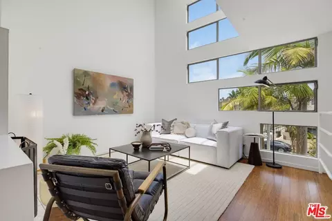 821 Bay St #C6, Santa Monica, CA 90405