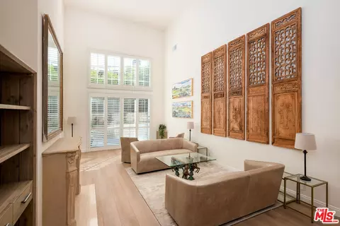 2337 Fox Hills Dr #102, Los Angeles, CA 90064