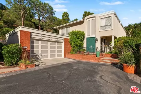 17161 Avenida De Santa Ynez, Pacific Palisades, CA 90272