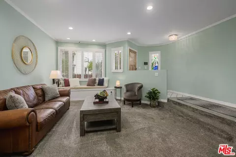 Living - 118 3rd St, Seal Beach, CA 90740 photo 2 of 7