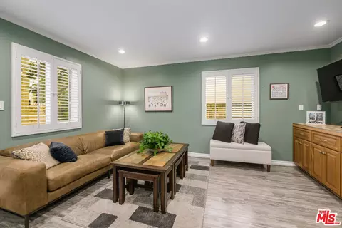 Living - 118 3rd St, Seal Beach, CA 90740 photo 6 of 7