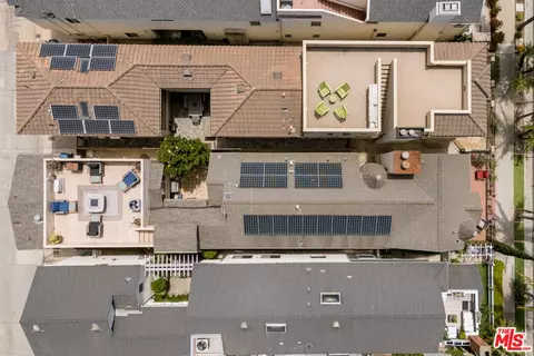 View/Area - 118 3rd St, Seal Beach, CA 90740 photo 1 of 2