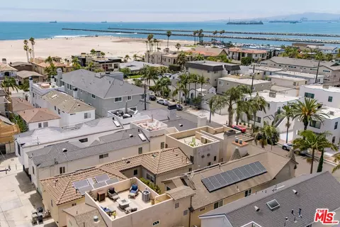 View/Area - 118 3rd St, Seal Beach, CA 90740 photo 2 of 2
