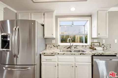 1629 Centre Ct, Palmdale, CA 93551 photo 11