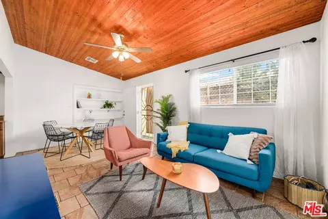 6041 Cleon Ave, North Hollywood, CA 91606