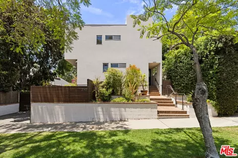 2147 N Beachwood Dr #5, Los Angeles, CA 90068