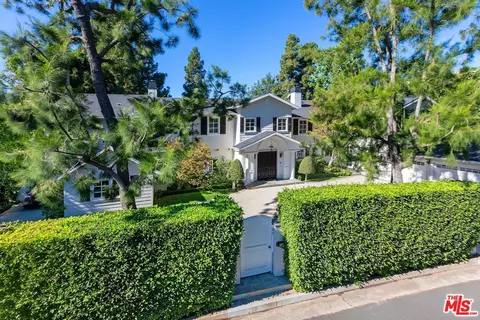655 N Faring Rd, Los Angeles, CA 90077