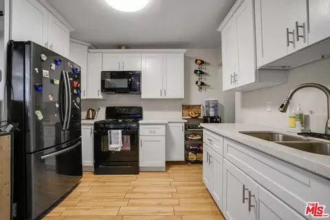Kitchen - 824 W Palmer St, Compton, CA 90220 photo 3 of 3
