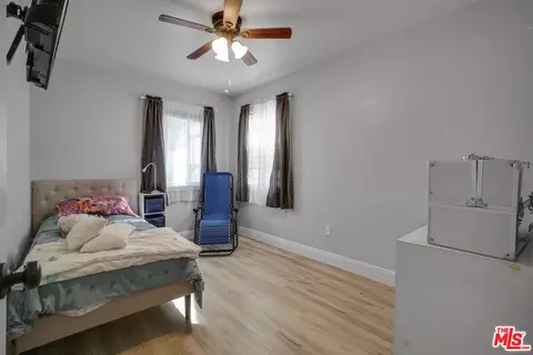 Bedroom - 824 W Palmer St, Compton, CA 90220 photo 4 of 7