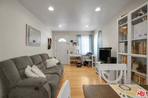 824 W Palmer St, Compton, CA 90220 photo 10