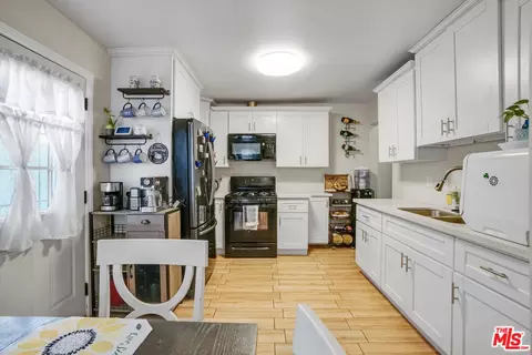 824 W Palmer St, Compton, CA 90220 photo 11
