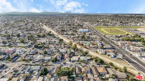 View/Area - 824 W Palmer St, Compton, CA 90220 photo 1 of 5