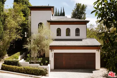 6280 Ivarene Ave, Los Angeles, CA 90068