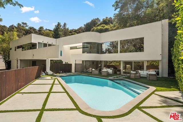 2557 Greenvalley Rd, Los Angeles, CA 90046