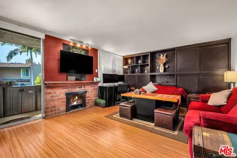 6305 Green Valley Cir #213, Culver City, CA 90230
