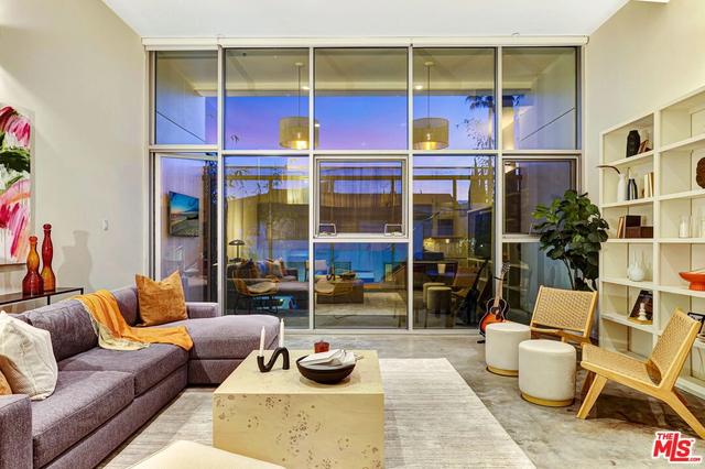 803 Wilcox Ave #4, Los Angeles, CA 90038