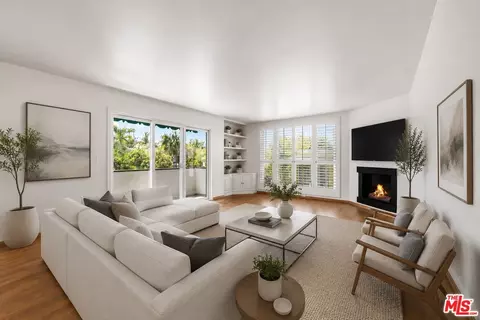 1127 10th St #201, Santa Monica, CA 90403