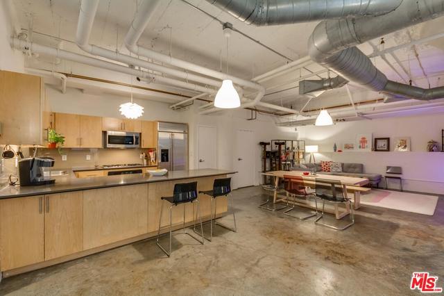 330 W 11th St #C03, Los Angeles, CA 90015