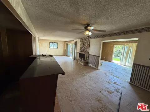 8811 Delano Dr, Riverside, CA 92503 photo 6