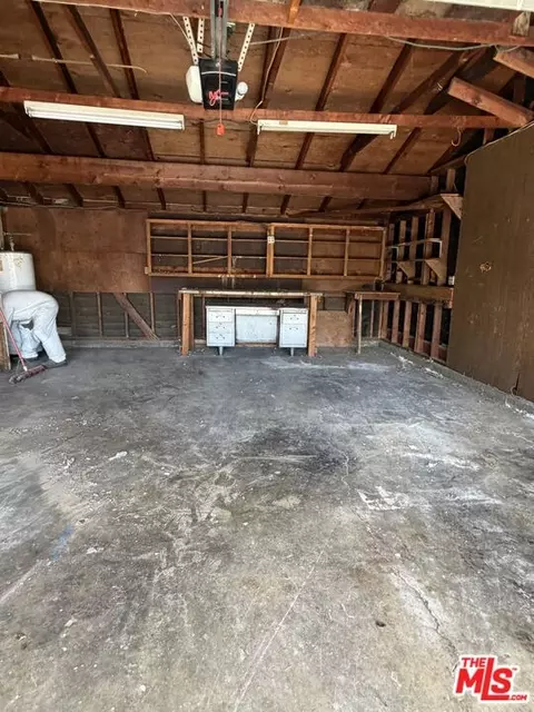8811 Delano Dr, Riverside, CA 92503 photo 15