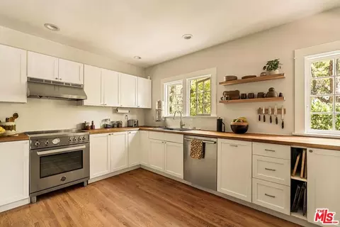 1788 N Los Robles Ave, Pasadena, CA 91104 photo 16