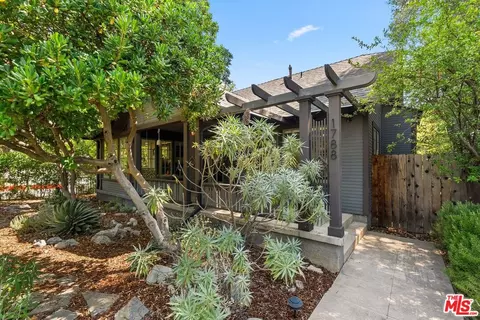 1788 N Los Robles Ave, Pasadena, CA 91104 photo 2