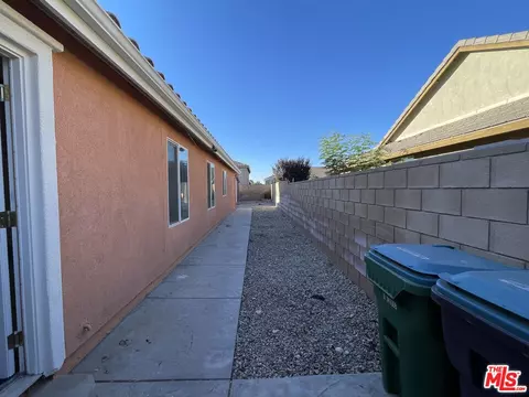 Exterior - 3045 E Newgrove St, Lancaster, CA 93535 photo 3 of 8