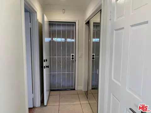 Entry Way - 3045 E Newgrove St, Lancaster, CA 93535 photo 2 of 3