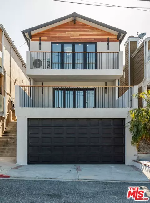 1747 Wollacott St, Redondo Beach, CA 90278