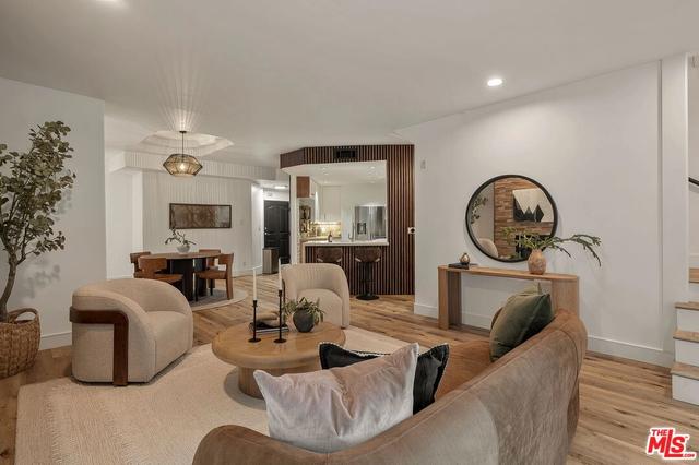 1160 Granville Ave #104, Los Angeles, CA 90049