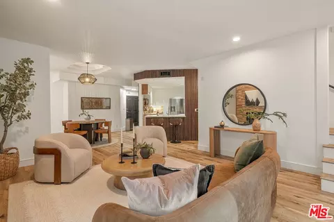 1160 Granville Ave #104, Los Angeles, CA 90049