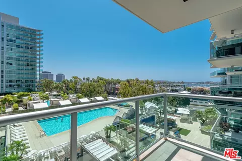 13700 Marina Pointe Dr #630, Marina Del Rey, CA 90292