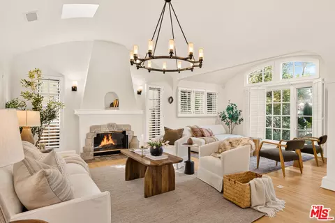 2321 Manning Ave, Los Angeles, CA 90064