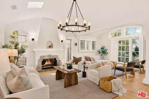 2321 Manning Ave, Los Angeles, CA 90064