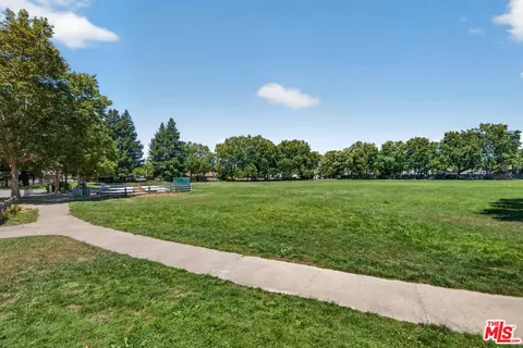 Other - 930 Bartlett Pl, Windsor, CA 95492 photo 7 of 8