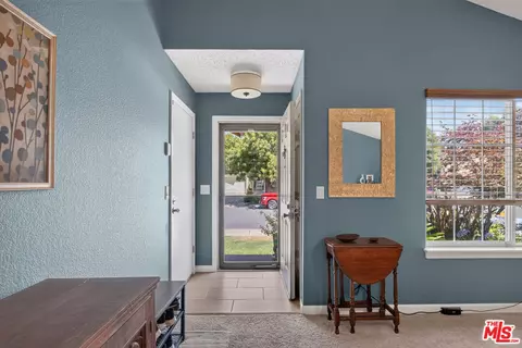 Entry Way - 930 Bartlett Pl, Windsor, CA 95492 photo 1 of 3