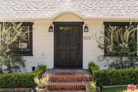 1633 N Curson Ave, Los Angeles, CA 90046
