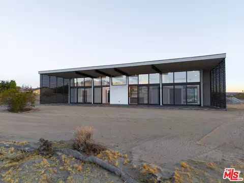 Exterior - 63551 Cobalt Rd, Joshua Tree, CA 92252 photo 6 of 10