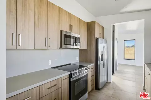 Kitchen - 63551 Cobalt Rd, Joshua Tree, CA 92252 photo 6 of 6
