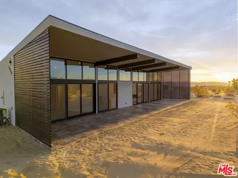 Exterior - 63551 Cobalt Rd, Joshua Tree, CA 92252 photo 3 of 10
