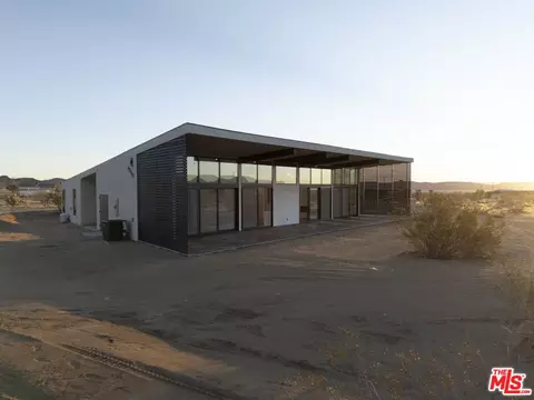 Exterior - 63551 Cobalt Rd, Joshua Tree, CA 92252 photo 7 of 10