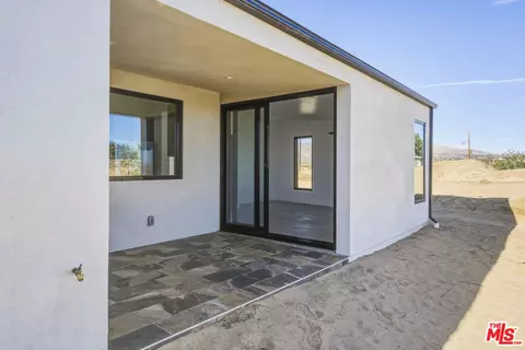 Exterior - 63551 Cobalt Rd, Joshua Tree, CA 92252 photo 5 of 10