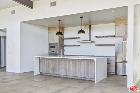 Kitchen - 63551 Cobalt Rd, Joshua Tree, CA 92252 photo 2 of 6